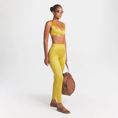 NikeSKIMS SATIN SHINE BONDED WAIST 26" LEGGING | CITRINE