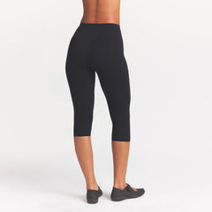 NikeSKIMS STUDIO STRETCH 17" CAPRI LEGGING | OBSIDIAN