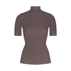 NikeSKIMS WEIGHTLESS LAYERS MOCK NECK SHORT SLEEVE T-SHIRT | BOULDER