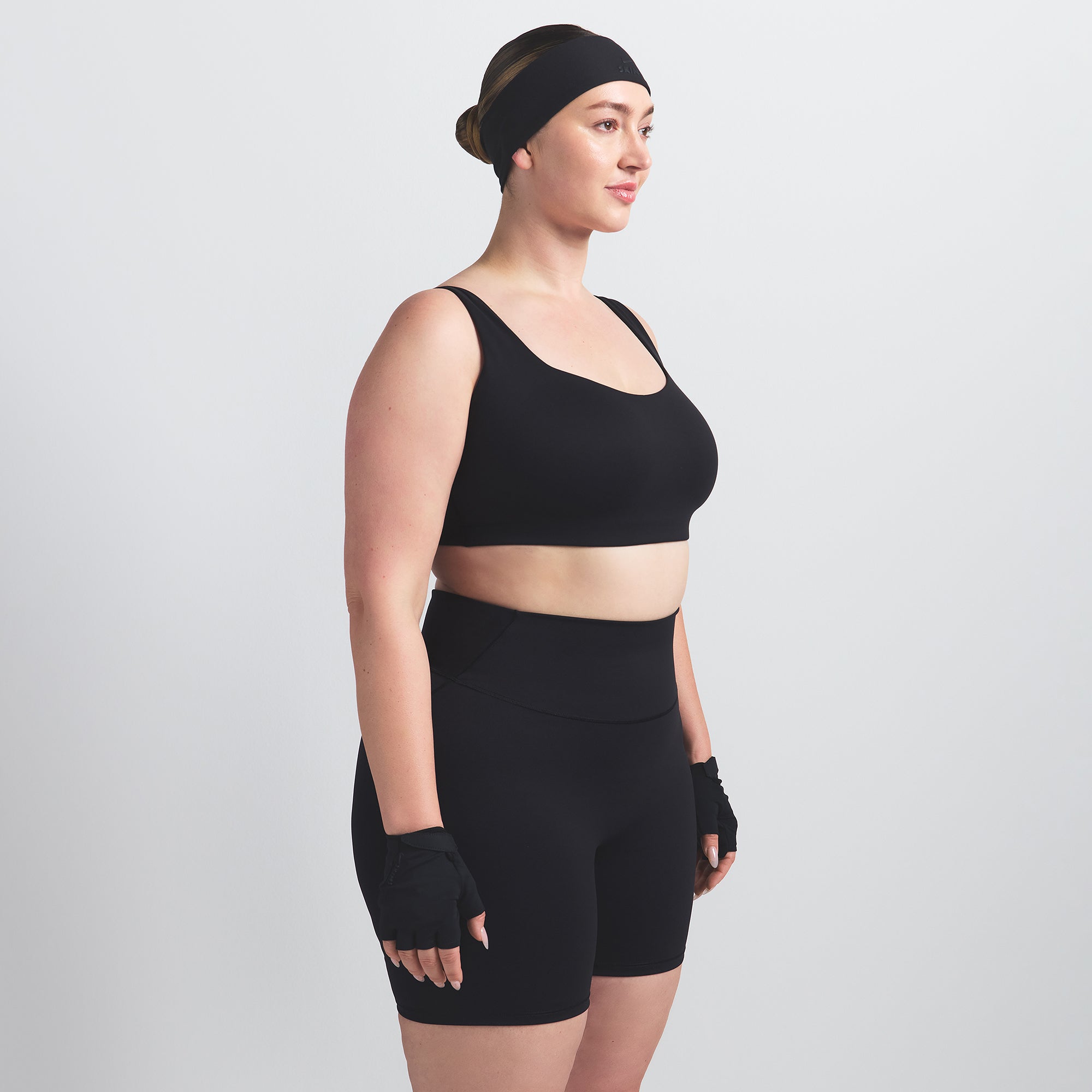 NikeSKIMS MATTE 5" BIKER SHORT | OBSIDIAN