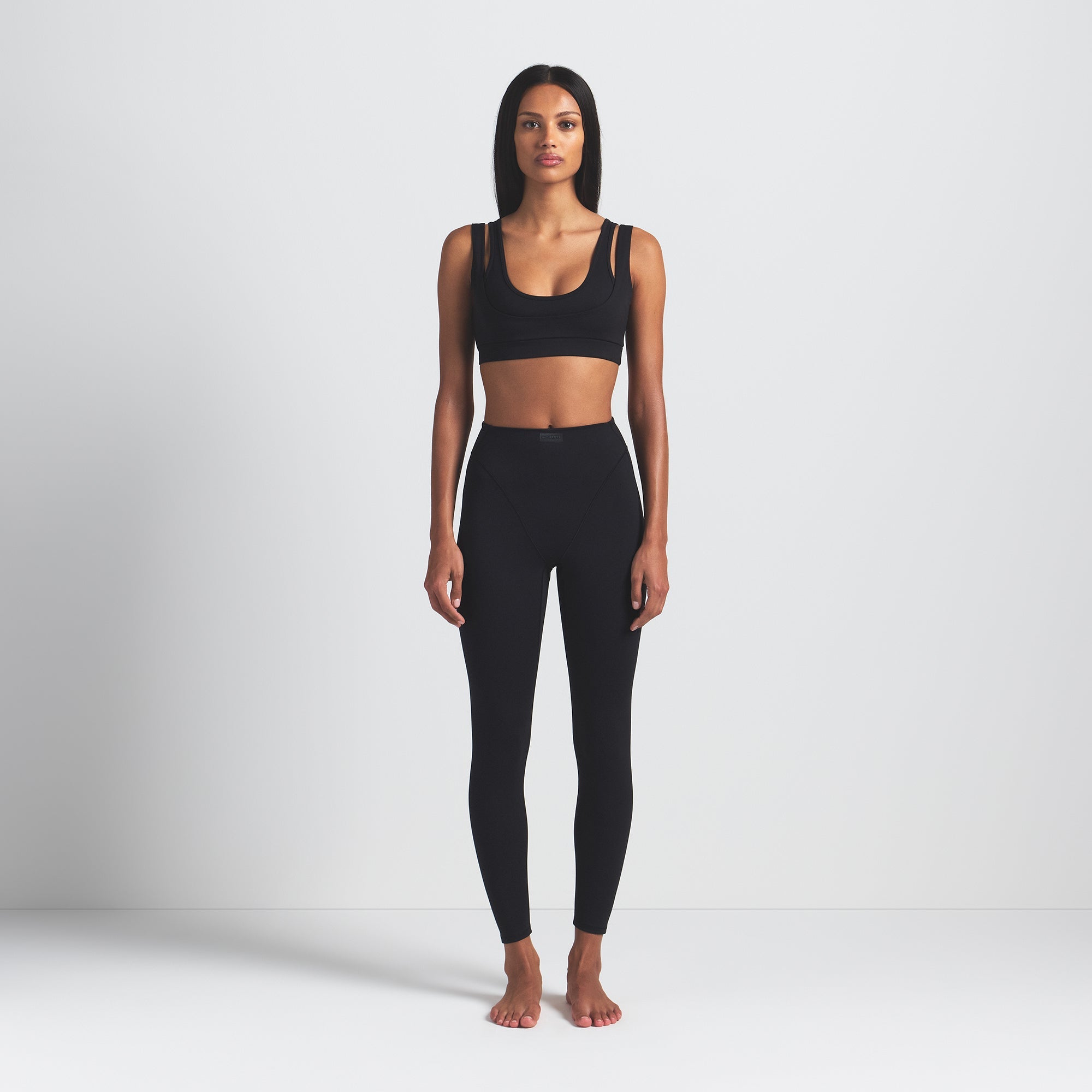NikeSKIMS MATTE V-LINE 26" LEGGING | OBSIDIAN