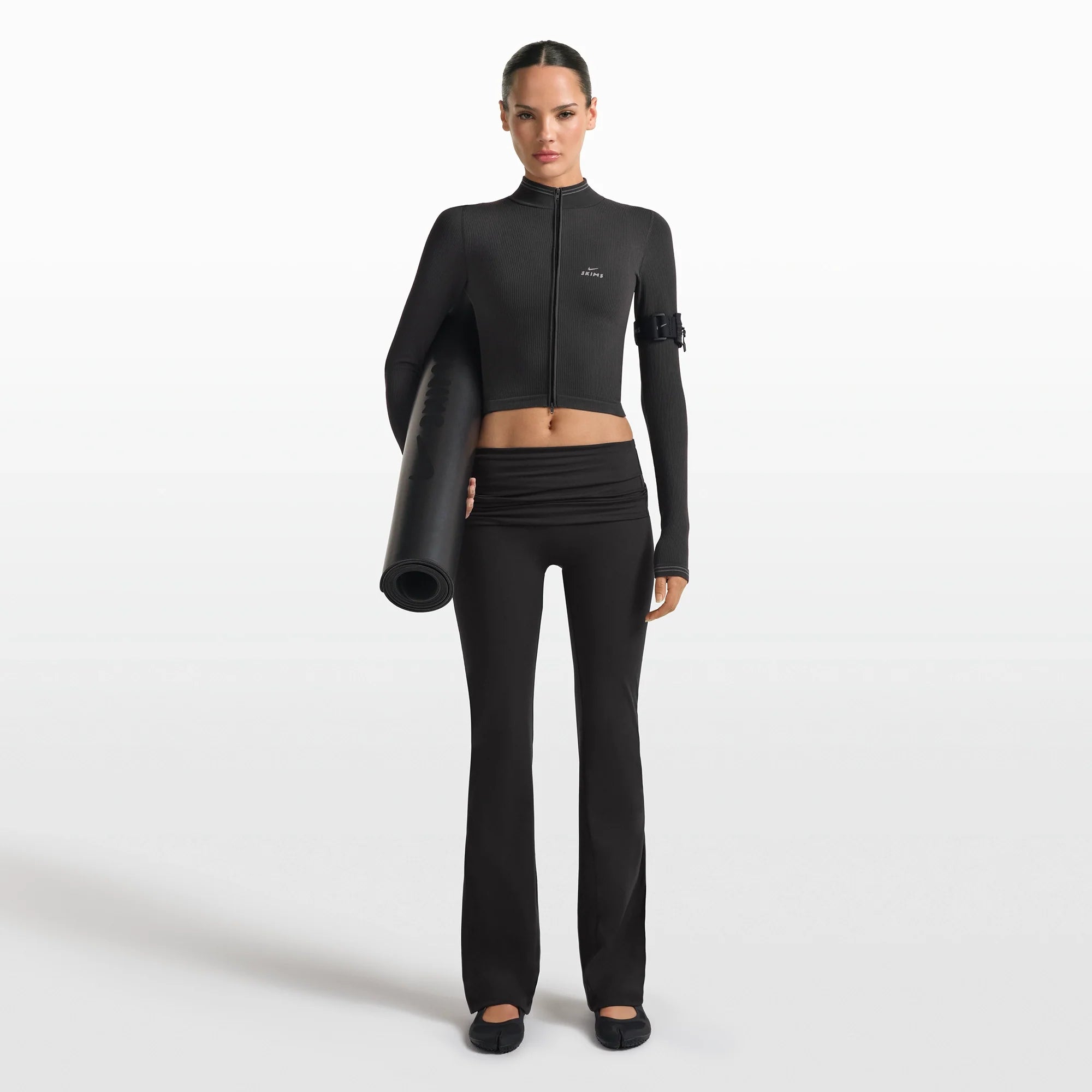 NikeSKIMS MATTE FOLDOVER SLIM FLARE LEGGING | OBSIDIAN