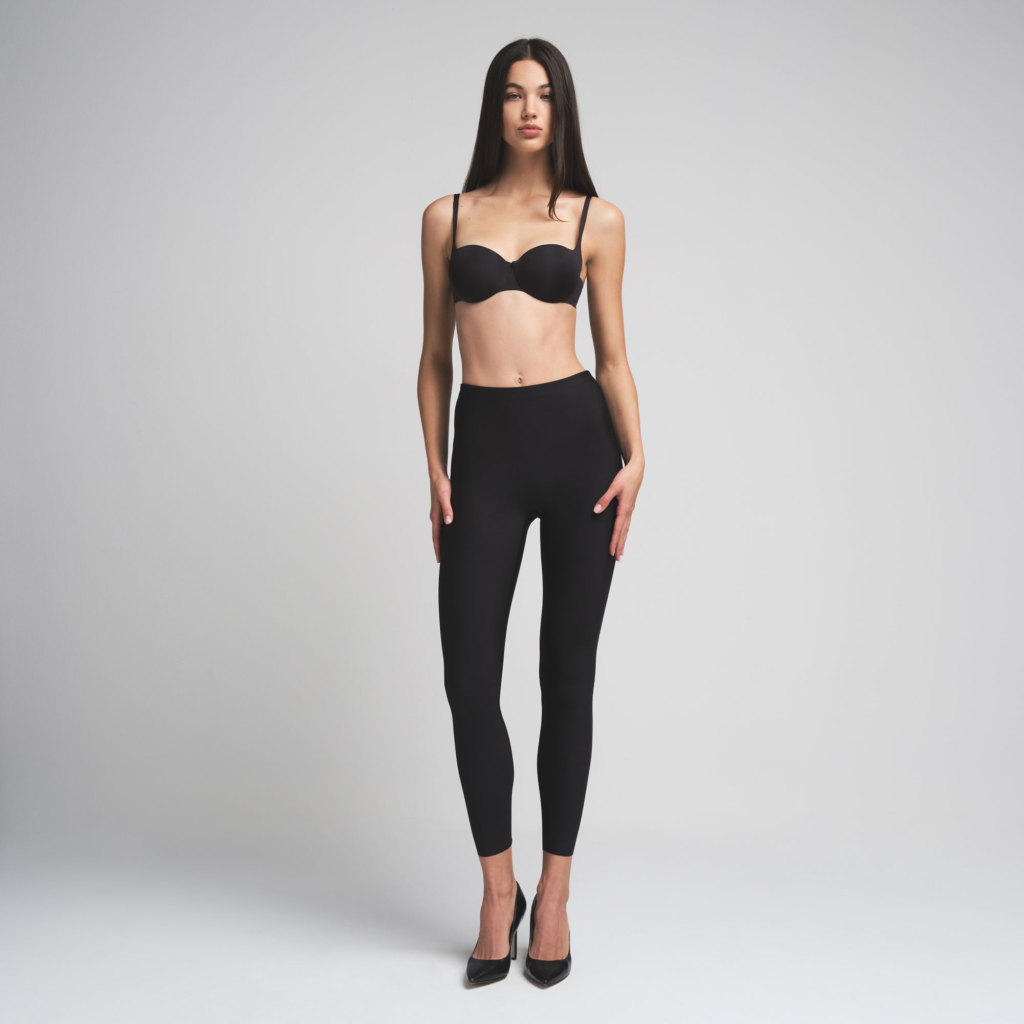 SKIMS BODY BUTT ENHANCING LEGGING | ONYX