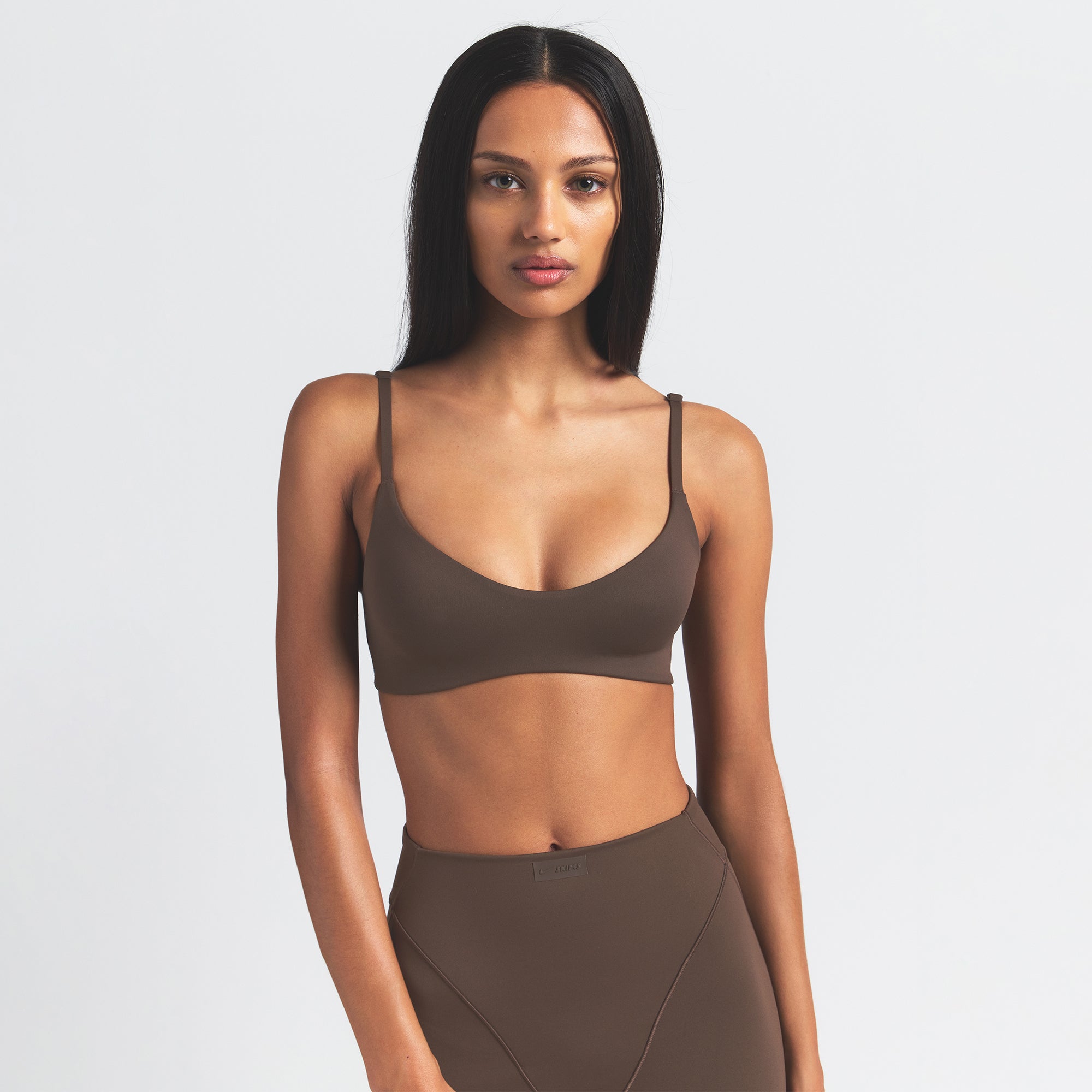NikeSKIMS MATTE MICRO SCOOP BRA | DARK SEPIA