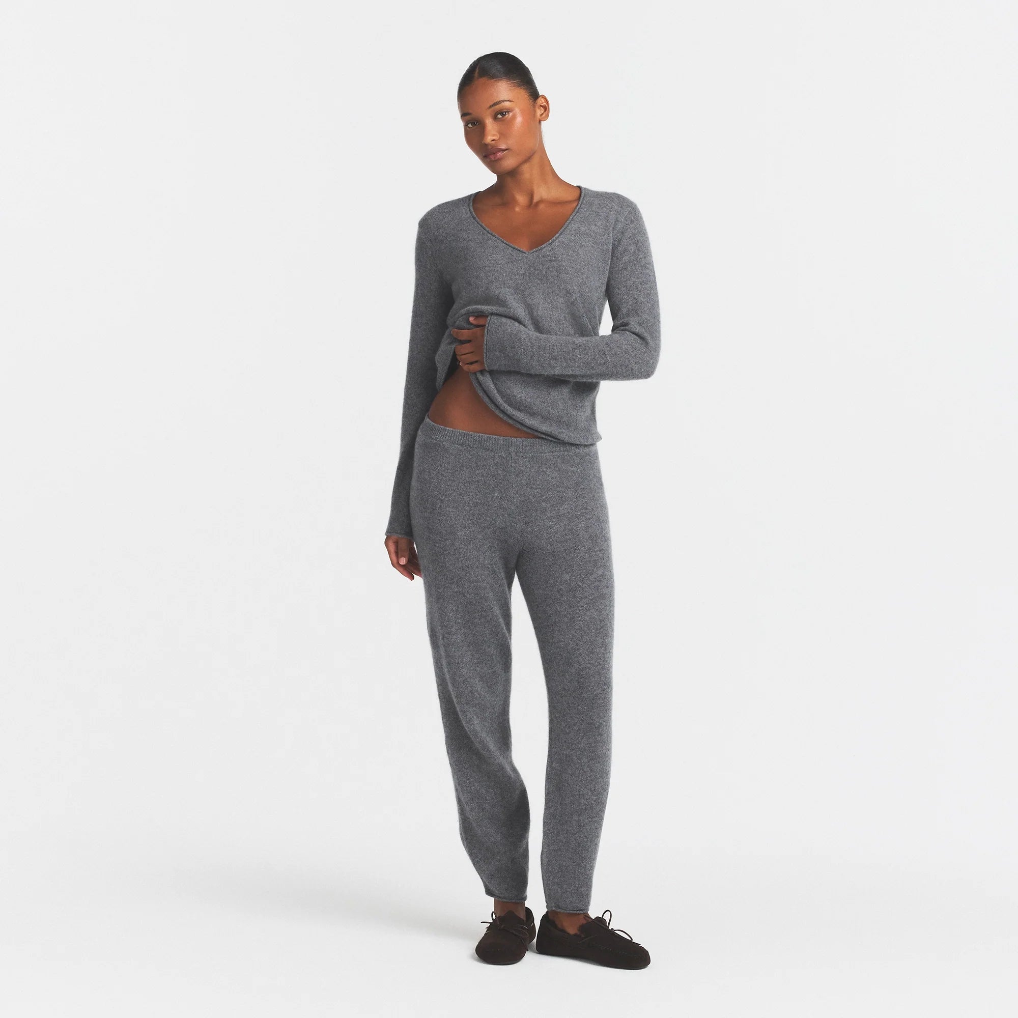 AIRY CASHMERE JOGGER | DARK HEATHER GREY