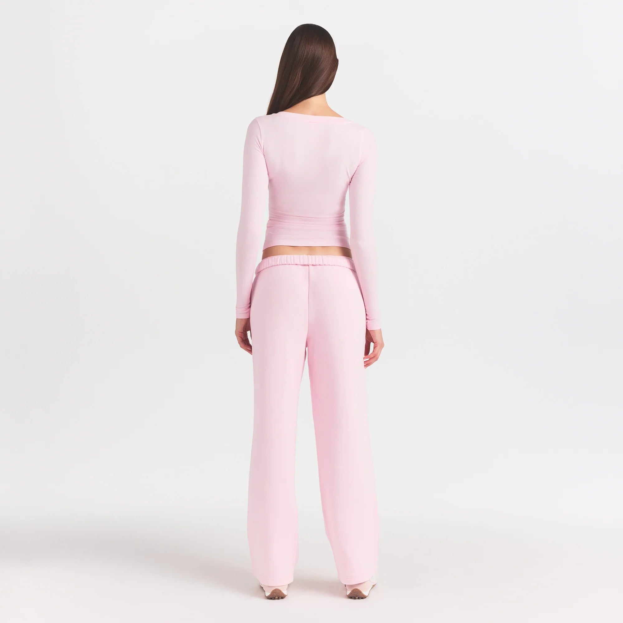 COTTON FLEECE STRAIGHT LEG PANT WITH EMBOSSED LOGO | CHERRY BLOSSOM