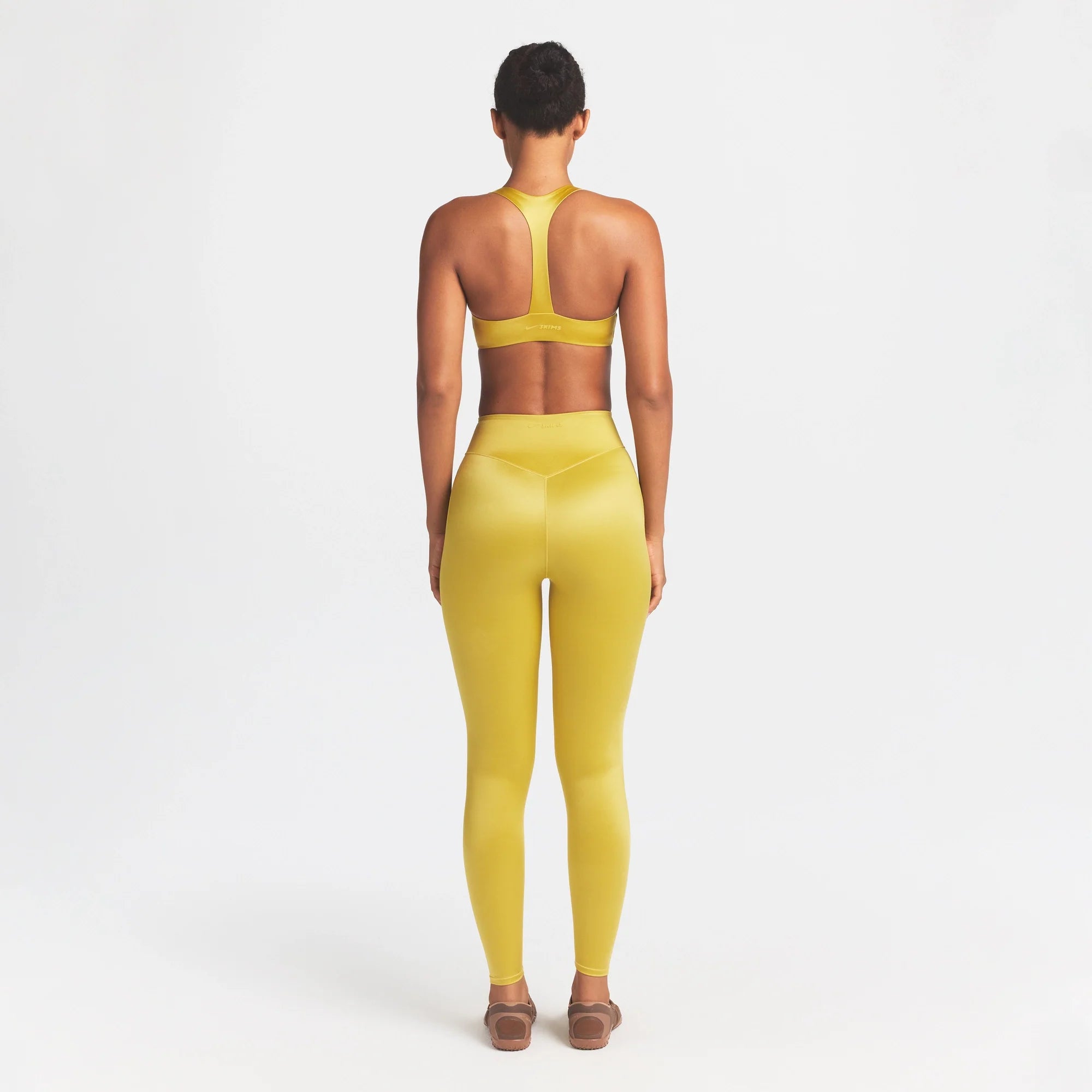 NikeSKIMS SATIN SHINE BONDED WAIST 26" LEGGING | CITRINE