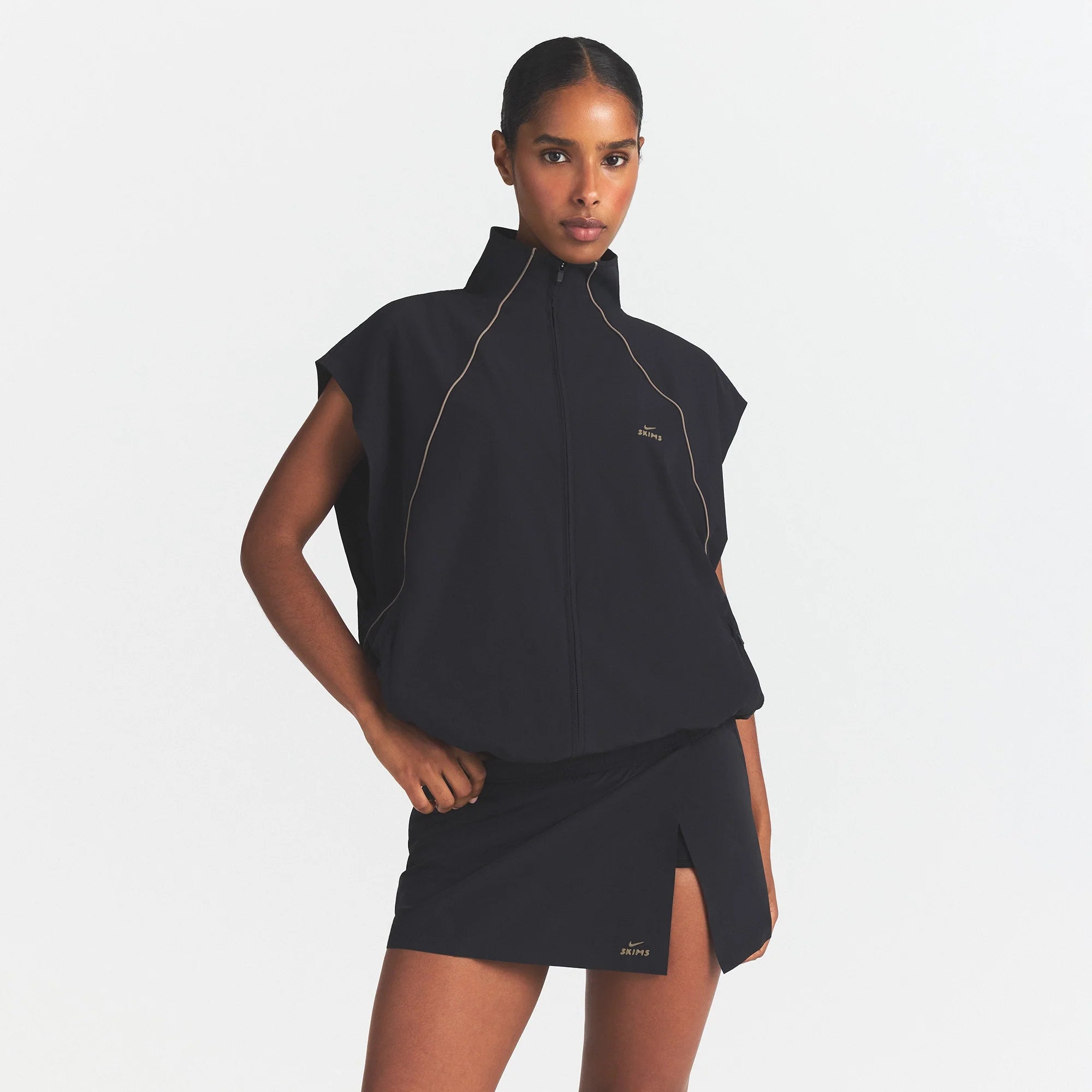 NikeSKIMS STRETCH NYLON SKORT | OBSIDIAN OLIVE GREY