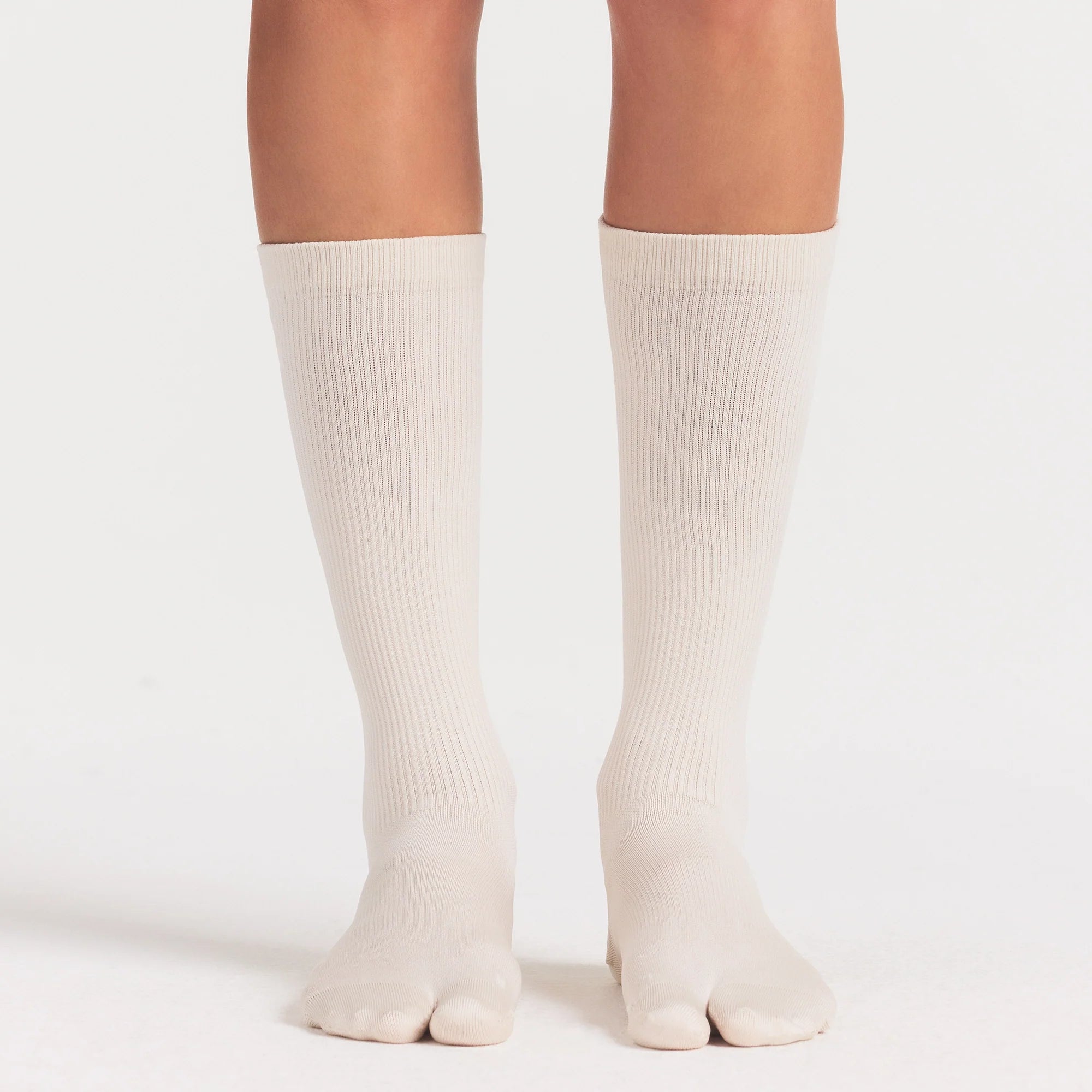 NikeSKIMS ACCESSORIES DRI-FIT™ RIFT KNEE HIGH SOCK | LIGHT OREWOOD BROWN