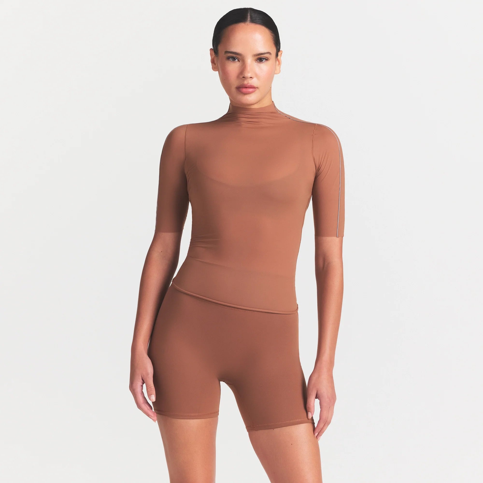 NikeSKIMS WEIGHTLESS LAYERS MOCK NECK SHORT SLEEVE T-SHIRT | CAROB BROWN