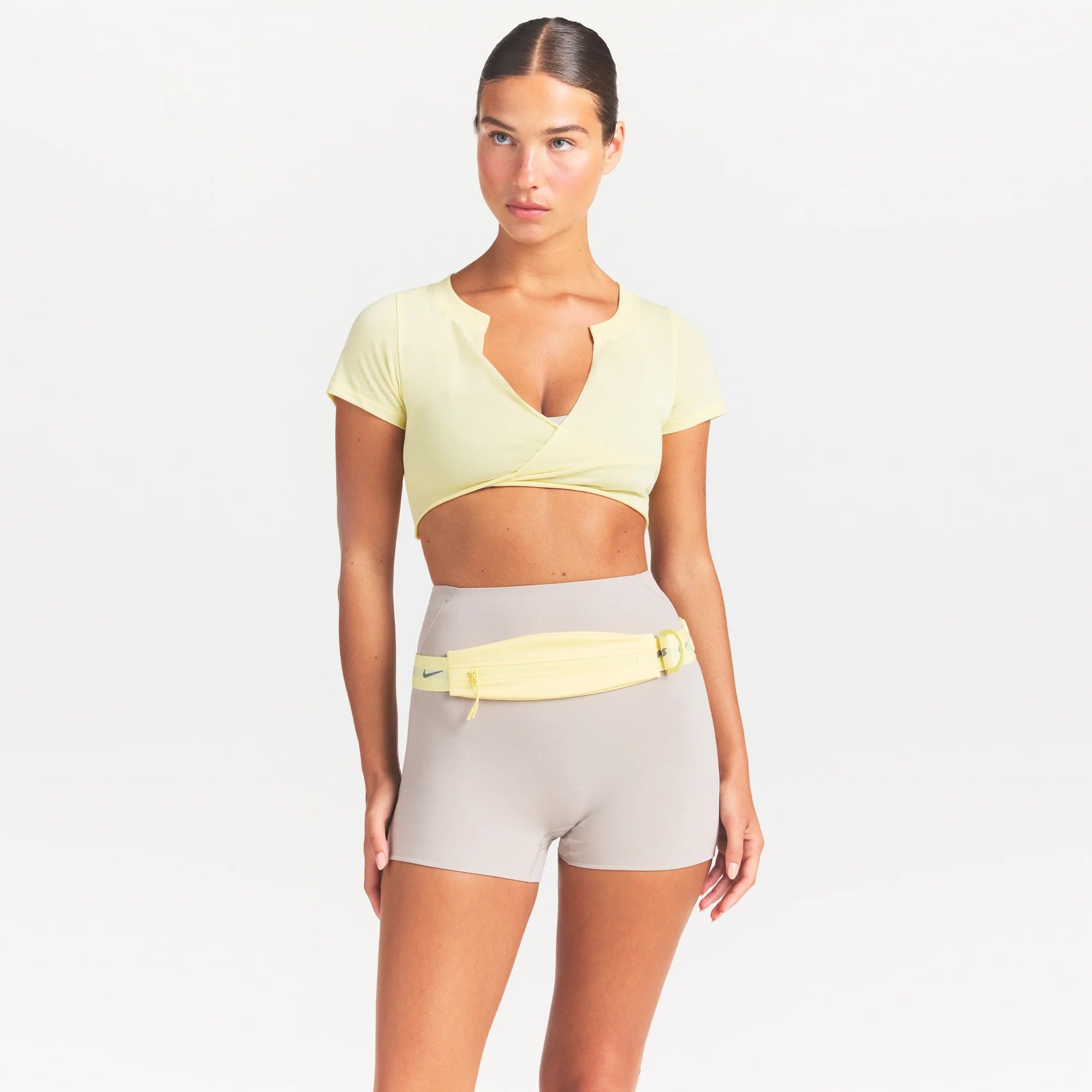 NikeSKIMS PERFORMANCE COTTON BLEND SHORT SLEEVE V-NECK CROP TOP | BICYCLE YELLOW