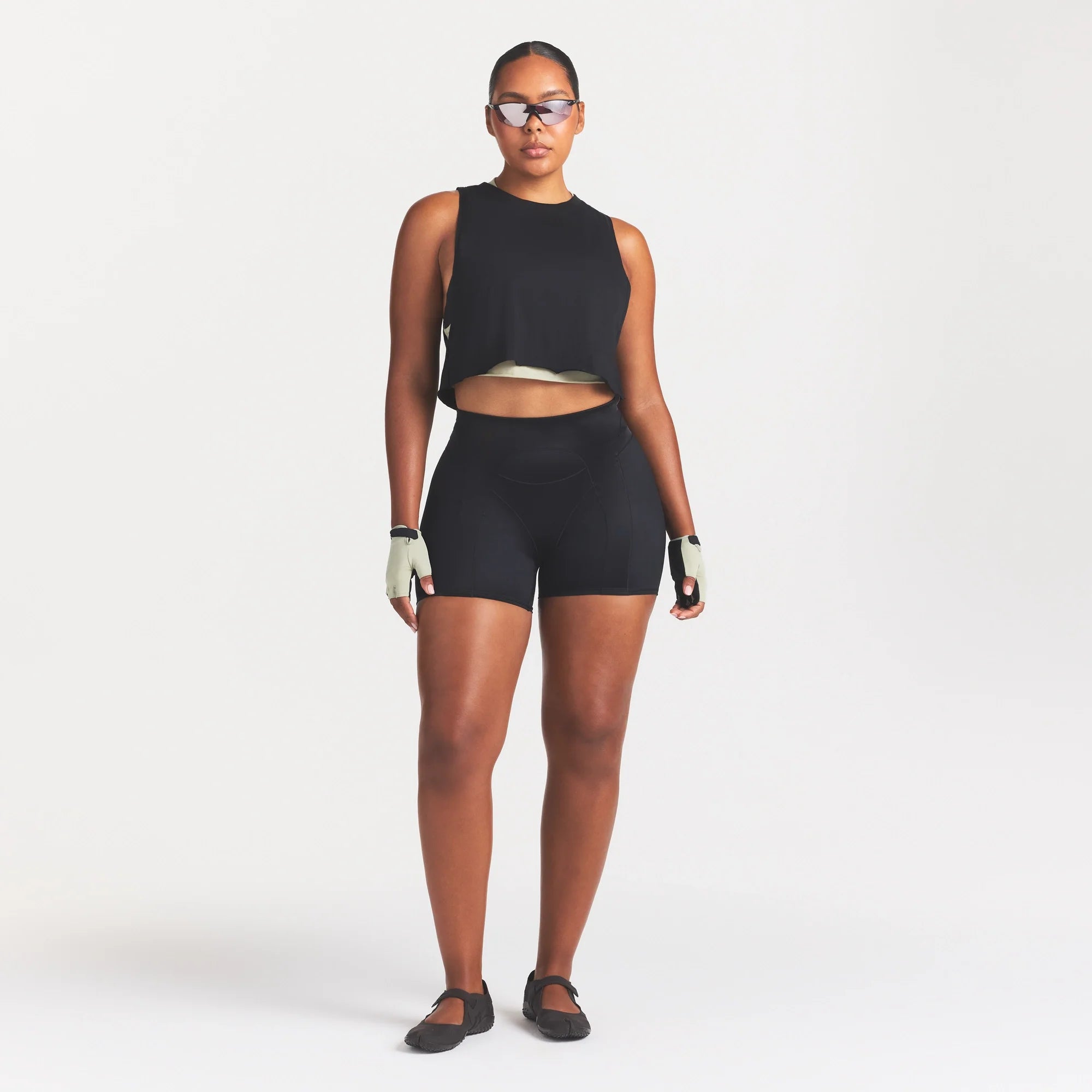 NikeSKIMS PERFORMANCE COTTON BLEND CROP TANK | OBSIDIAN
