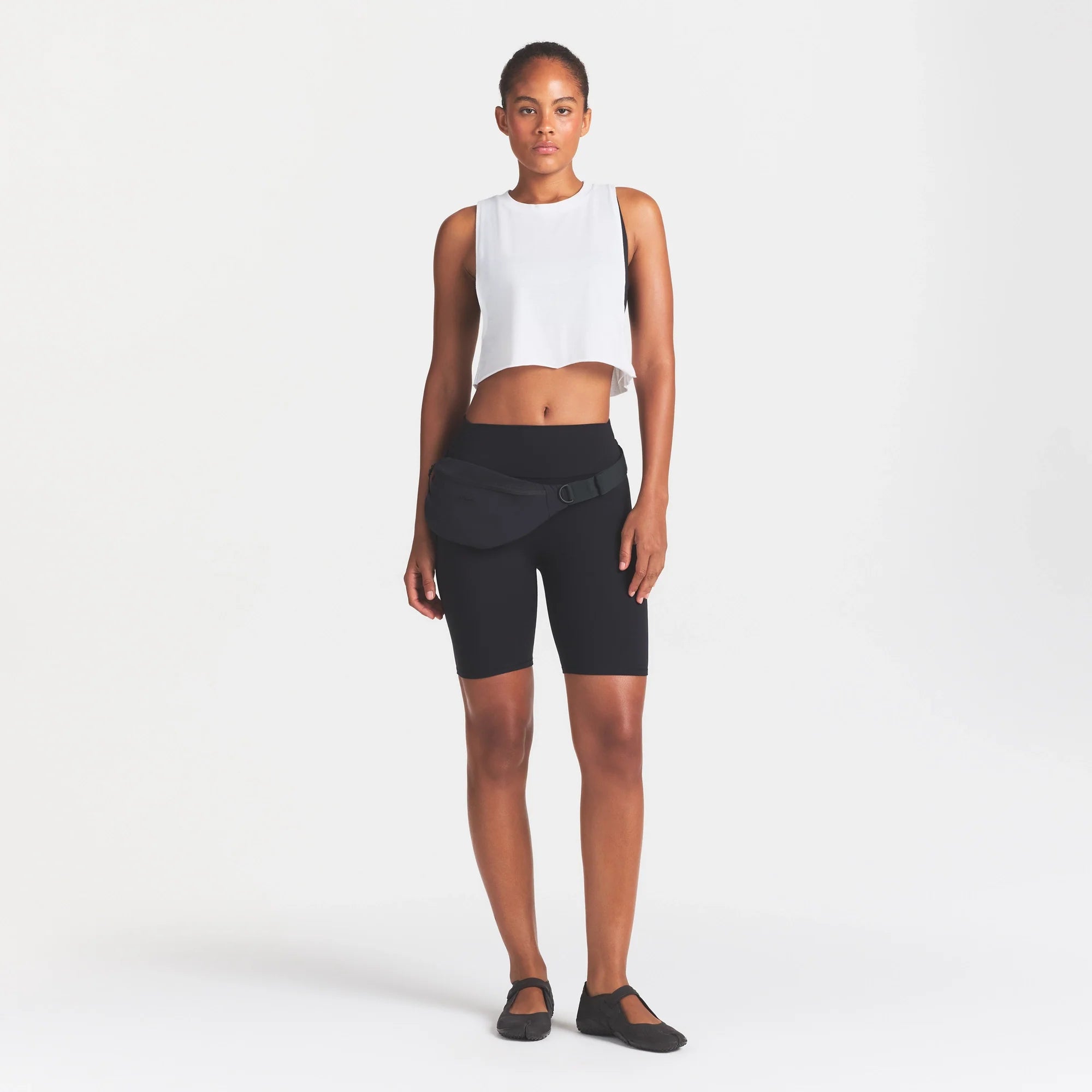 NikeSKIMS PERFORMANCE COTTON BLEND CROP TANK | SNOW