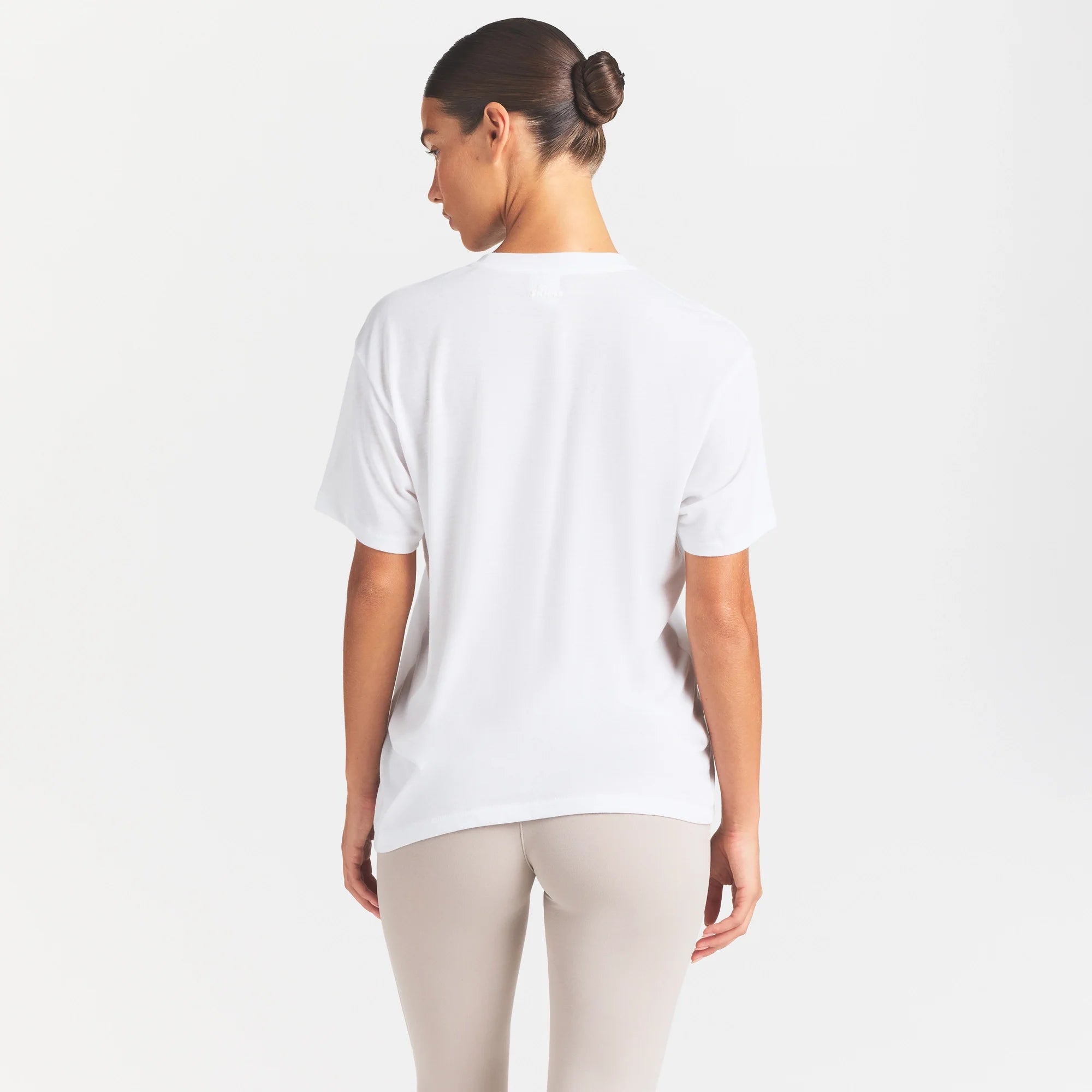 NikeSKIMS PERFORMANCE COTTON BLEND OVERSIZED SHORT SLEEVE TOP | SNOW