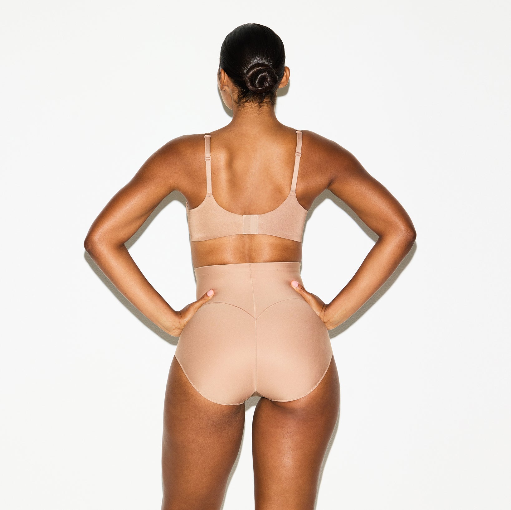SKIMS BODY CORE SCULPT BUTT LIFTING BRIEF | SIENNA
