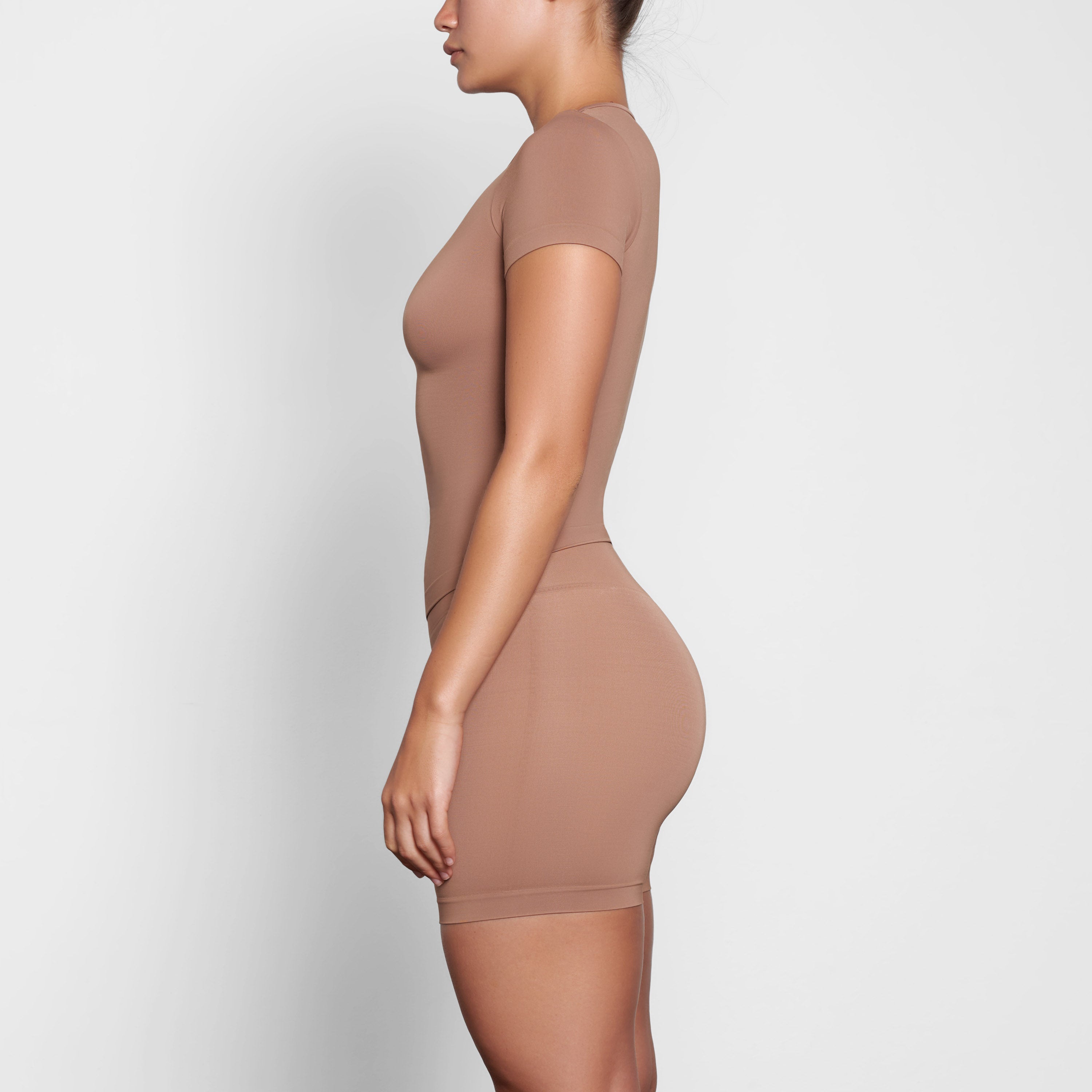 SOFT SMOOTHING T-SHIRT | SIENNA