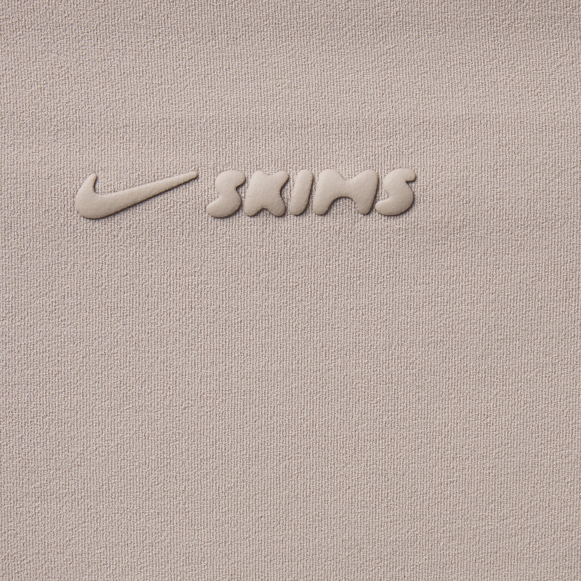 NikeSKIMS STUDIO STRETCH 17" CAPRI LEGGING | LINEN
