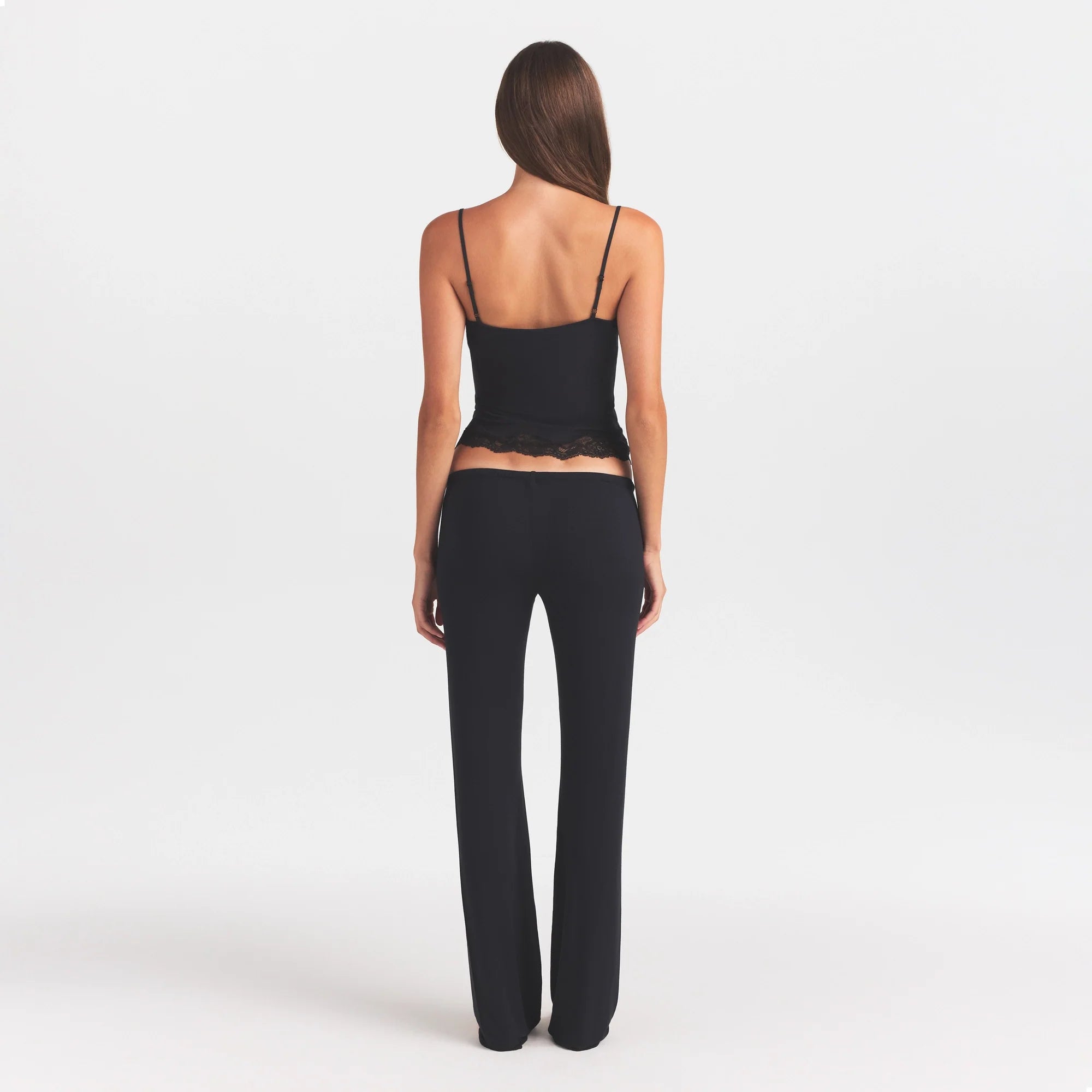 SKIMS SLEEP LACE CAMI AND PANT SLEEP SET | ONYX