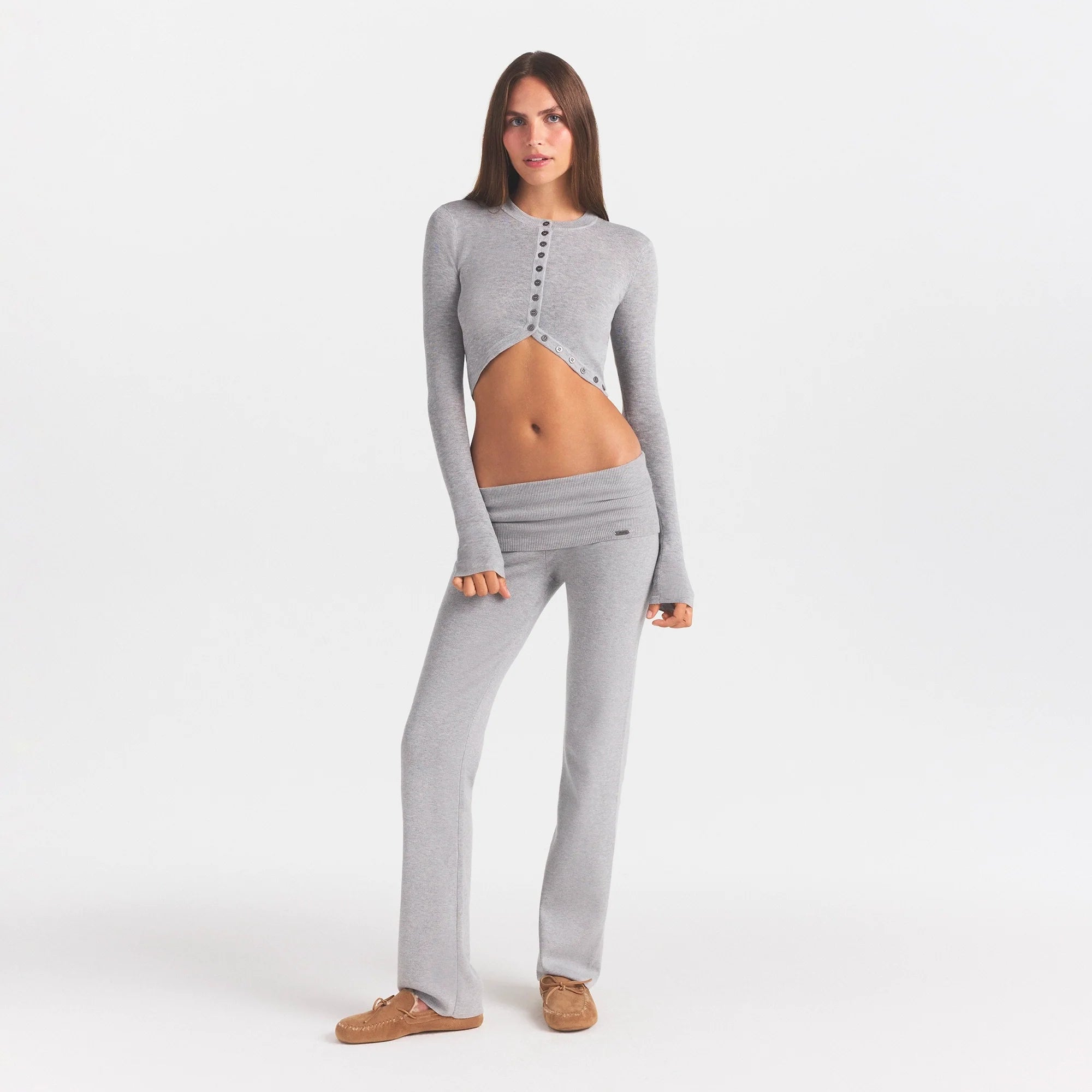 ESSENTIAL KNIT ROUNDED CROPPED CARDIGAN | MID HEATHER GREY