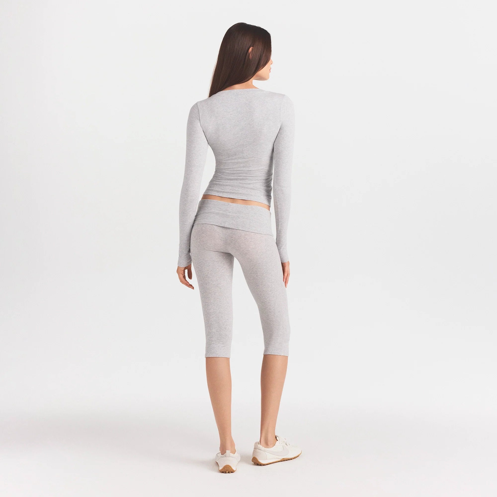 COTTON JERSEY V NECK LONG SLEEVE TOP | LIGHT HEATHER GREY