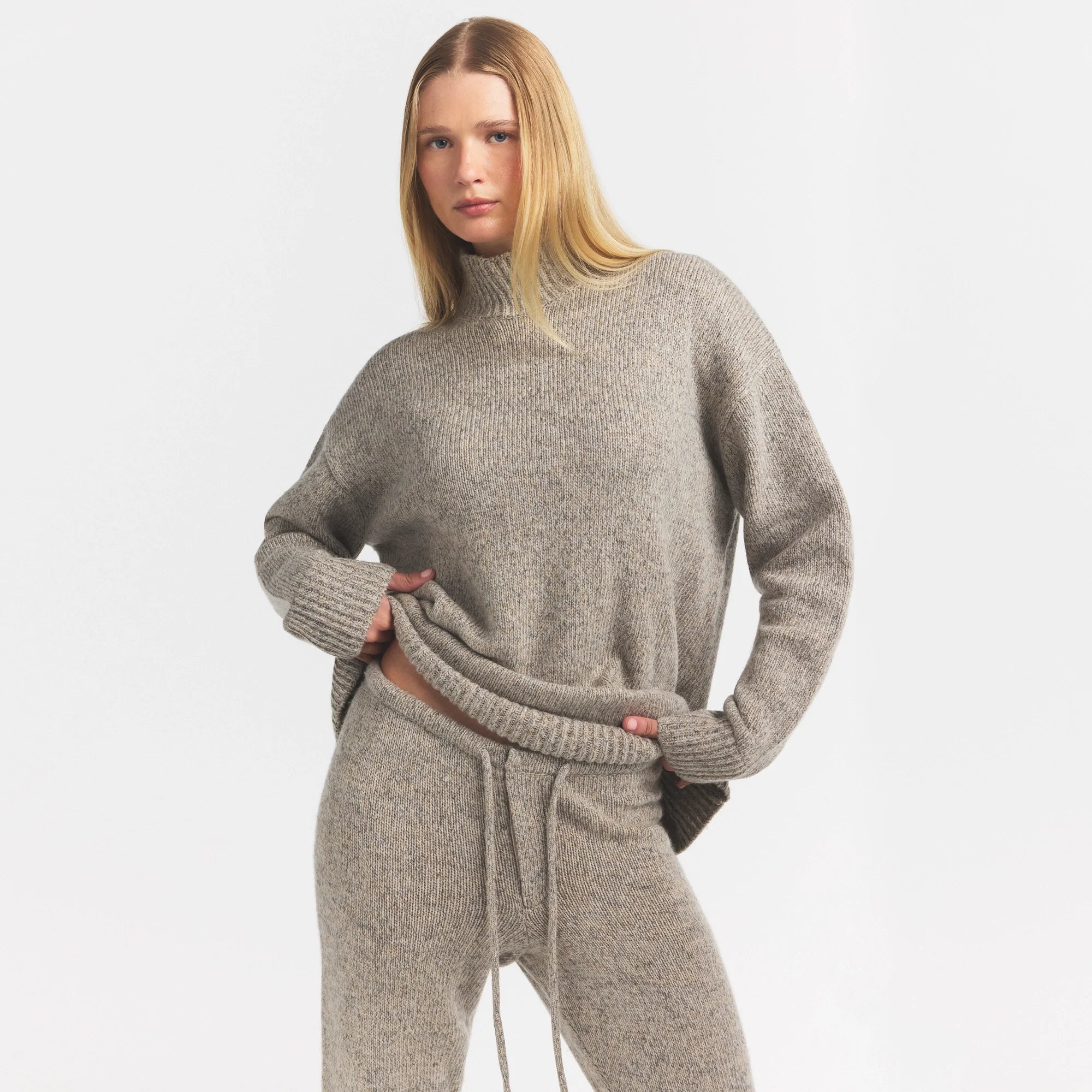 TWEED KNIT TEXTURED OVERSIZED TURTLENECK | LATTE